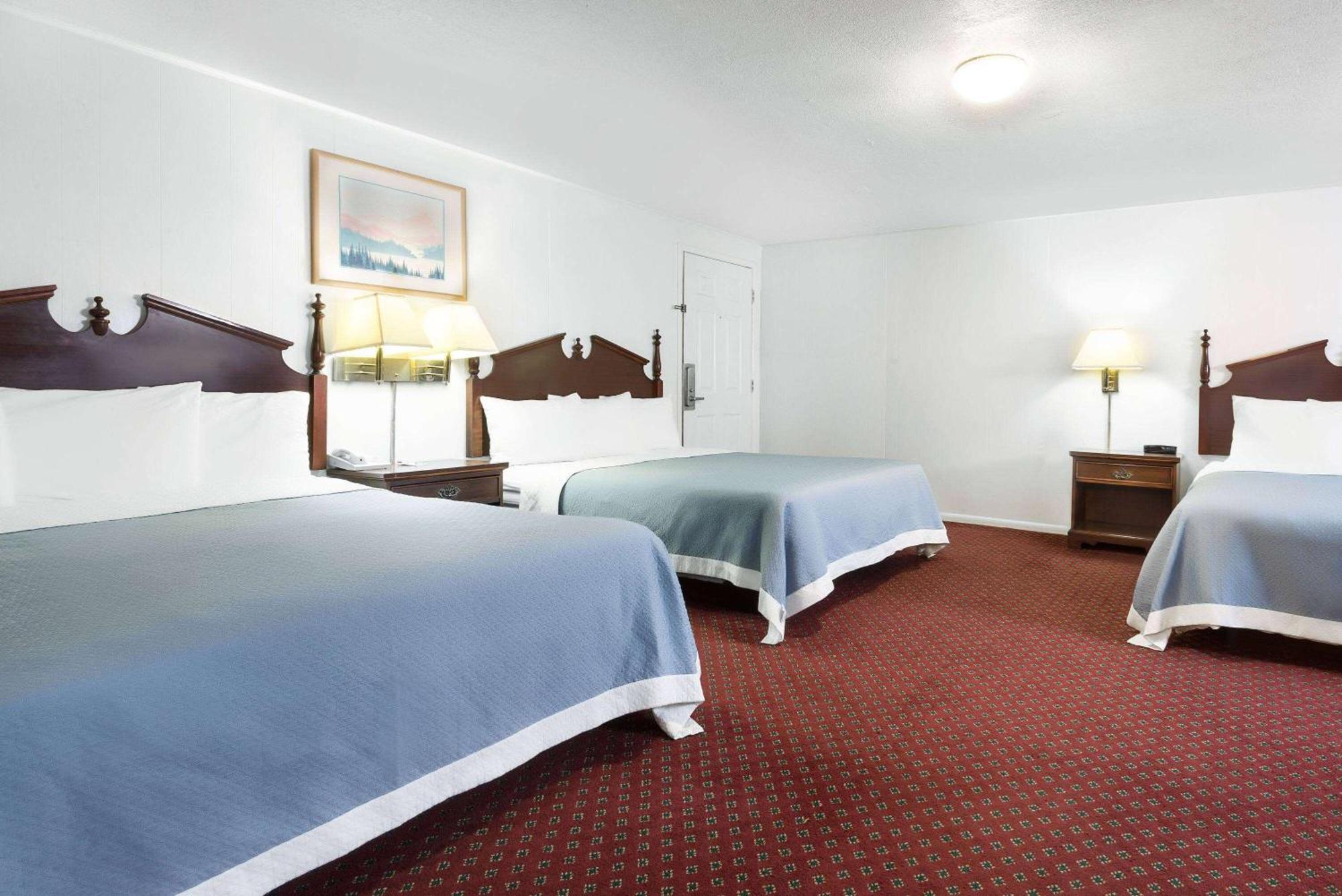 Travelodge By Wyndham Las Vegas Nm Exterior foto